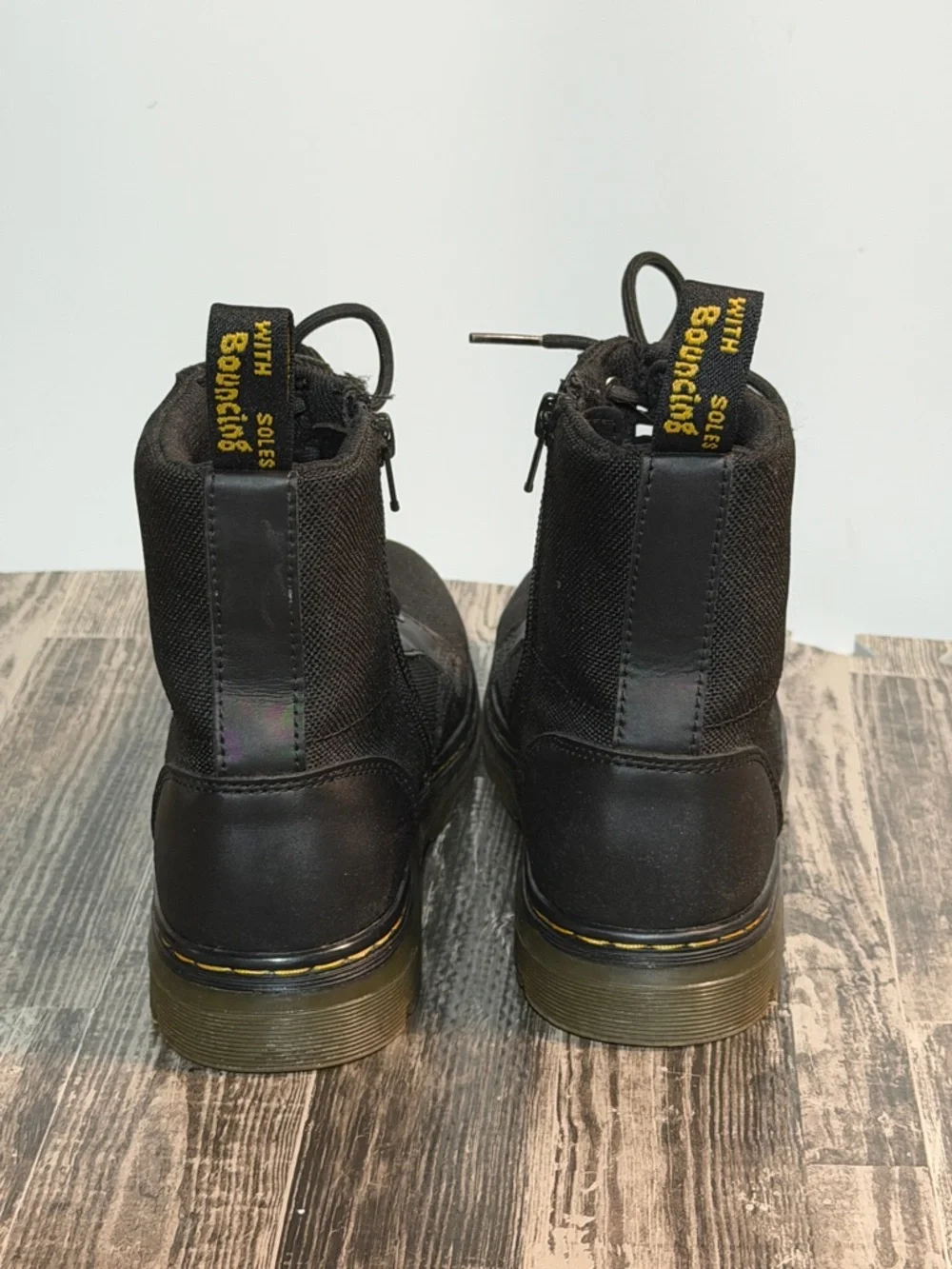 Dr. Martens Combs Junior Boot